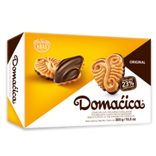 Now enjoy your tea with this Kras Chocolate covered Tea Biscuits Domacica. It is made of wheat flour, sugar, butter, hazelnut and cocoa. Crunchy wafers inside and creamy chocolate outside will offer you an overloaded sweetness! It is a combination of cookies and biscuits, a delightful snack for any sort of beverage! Order Kras Chocolate covered Tea Biscuits Domacica today to enjoy with your family.