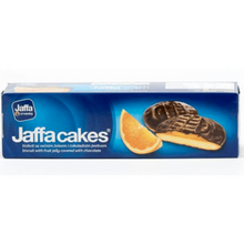 Don’t let hunger bite you anymore! Have these delicious cake-like cookies, filled with orange jelly and a layer of chocolate to give yourself a sweet treat whenever you are hungry. These delicious cookies are made of wheat flour, eggs, cocoa powder, sugar, and syrup. Order these yummy Crevenka Jaffa Cakes Orange to make your evening snacks sweeter and don’t forget to share!