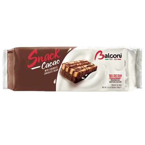 Soft cake with chocolate cream, Balconi Snack Cacao will give you delicious pleasure in every bite of it. It is a delight from the kitchen of Italy, topped with savory chocolate. You can have it as a sweet treat in your dessert. Enjoy this yummy Balconi Snack Cacao alone or with your friends. Hurry up and make your dessert sweeter than ever!