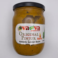 A classic spread for toast and crackers, Vava Spicy Original Pinjur can be used to make roasted meat or vegetable sausages. You can also have it with bread and cheese, a favorite recipe of the Balkans. It is made of fresh tomatoes, sunflower oil, onion, carrots and 100% natural roasted red peppers. Order Vava Spicy Original Pinjur right now and prepare mouthwatering recipes!